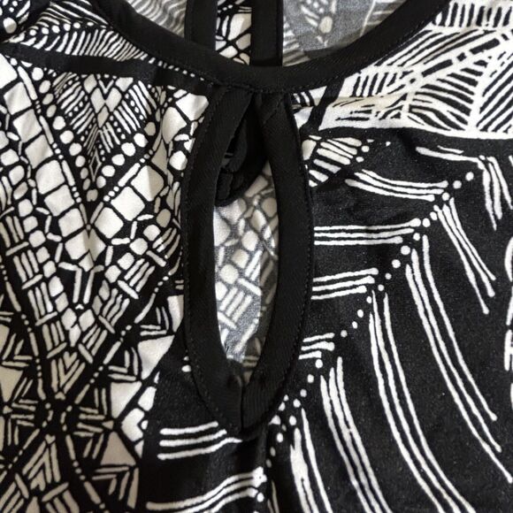 NWT ASHLEY STEWART Women’s Black White Geometric Floral Maxi Dress Size 18/20 - Picture 11 of 13